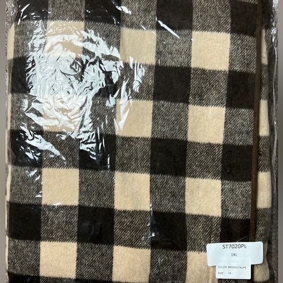 Plaid fur lined vest - Picture 2 of 2